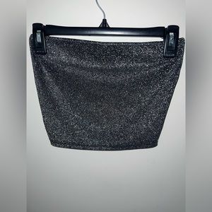 FOREVER 21 black n silver shiny cropped top